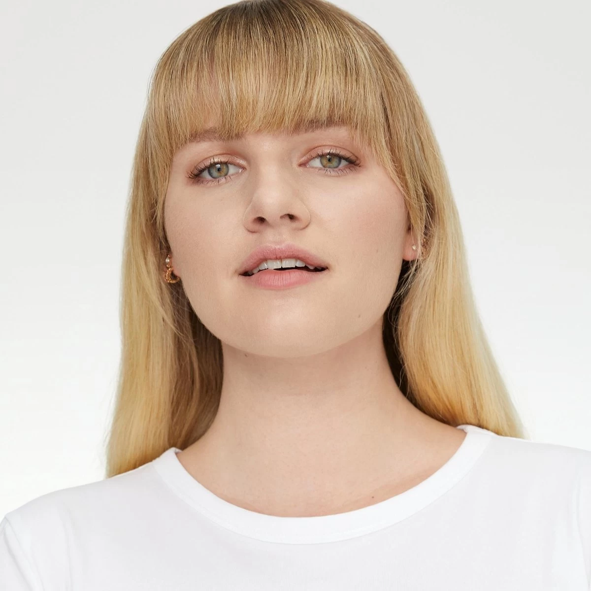 Rimmel London Lasting Finish Foundation - 103 True Ivory - Afbeelding 9