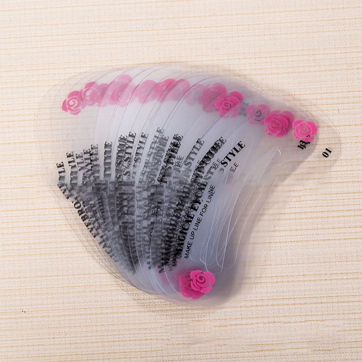 Merkloos Wenkbrauw Stencil / Wenkbrauw Sjabloon Voor Wenkbrauw Stempel - 24 Verschillende Sjablonen - Wenkbrauw Poeder En Wenkbrauwverf - Brow Stamp - Wenkbrauw Vormen - Make Up Set - Make Up Kwasten Set - Cadeau Voor Haar - Wenkbrauwsjablonen - Afbeelding 3