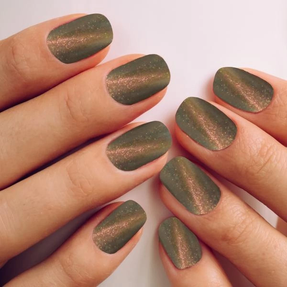 Merkloos #CATEYESERIE - Influence Gellac - Rode Gellak - Groene Gellak - Blauwe Gellak - Gellak Rood UV - Gellak Groen UV - Gellak Blauw UV - UV Gellak - Gel Nagellak - Kado Vrouw - Valentijns Cadeau - Kado Voor Haar - 3 X 10 Ml - Afbeelding 4