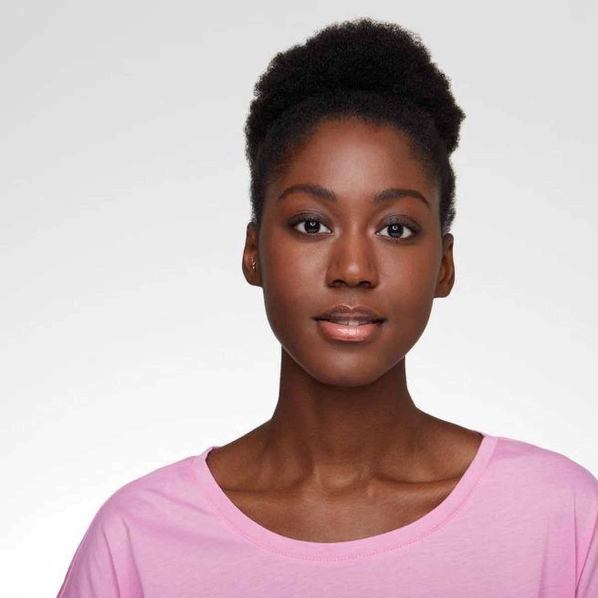 Essence Extreme Shine Volume Lipgloss 5 Ml 01 Crystal Clear - Afbeelding 2