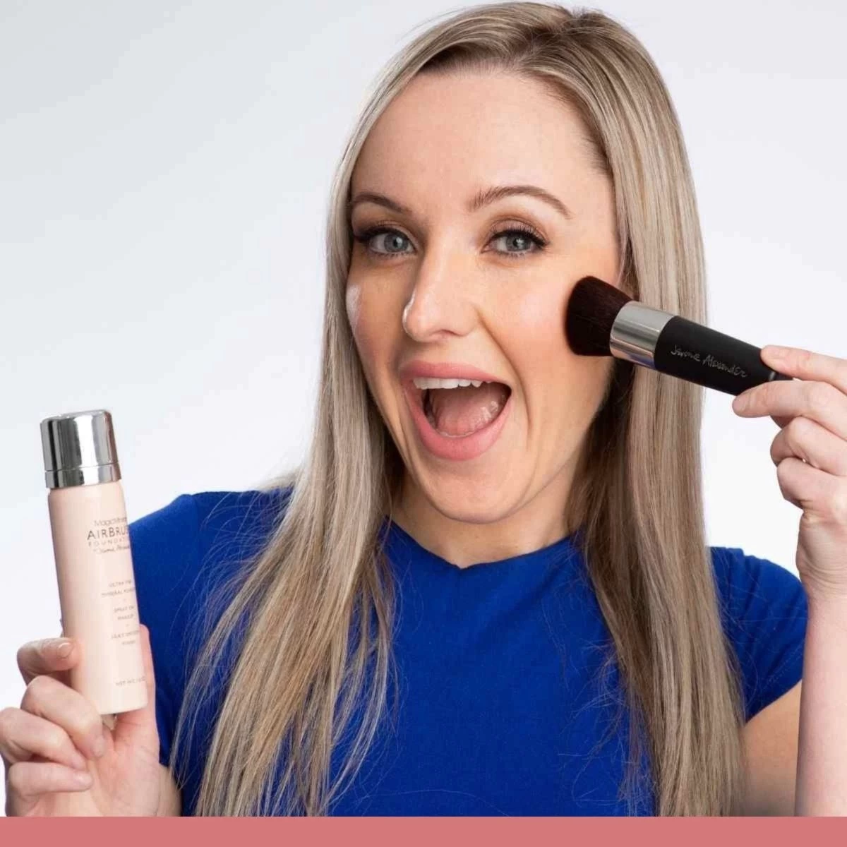 Magic Minerals AirBrush Foundation 3-delige Set By Jerome Alexander – Warm/Beige – Foundation En LiquidSilk Airbrush Primer Kit – Met Gratis Kabuki Kwast - Make-up Met Een Natuurlijke Dekking - Afbeelding 8